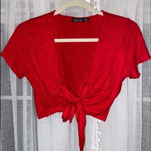 BOOHOO SIZE 4 DOUBLE TIE FRONT CROP TOP